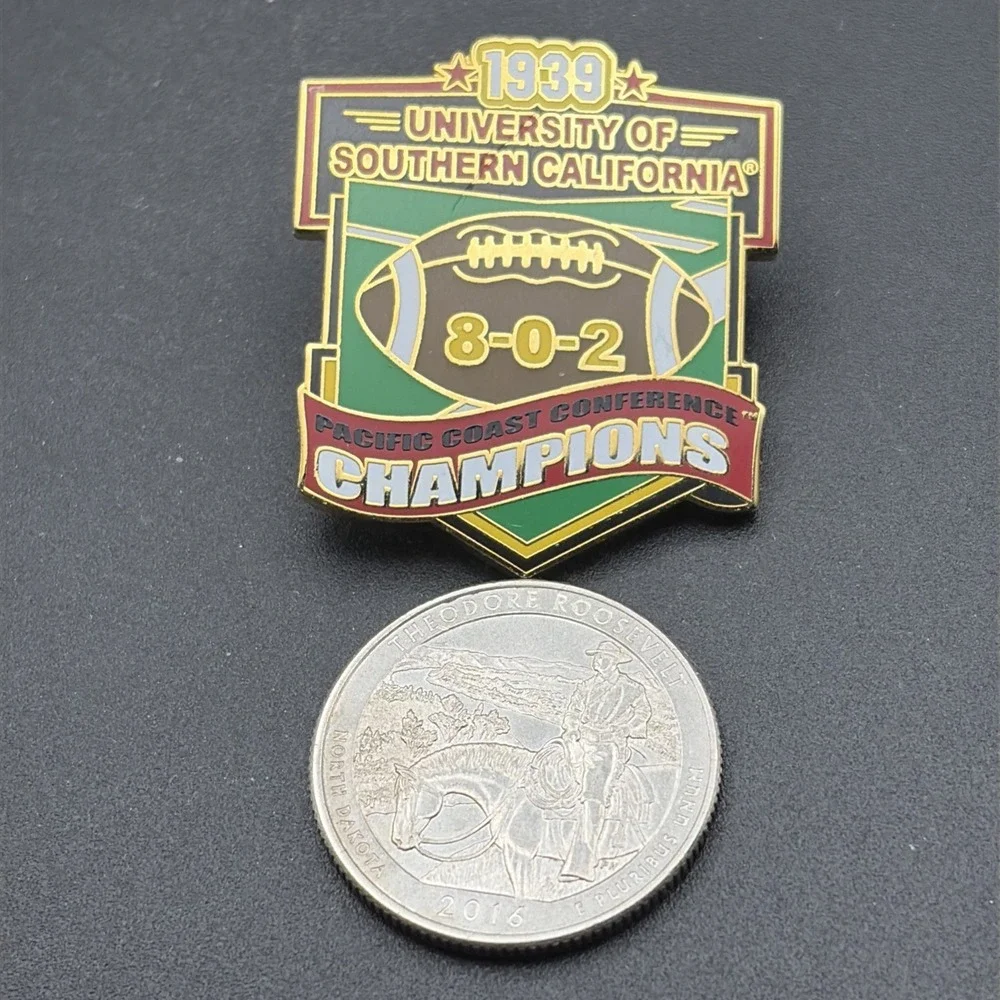 University‎ of Southern California USC Football 1944 PAC Champions Lapel Hat Pin